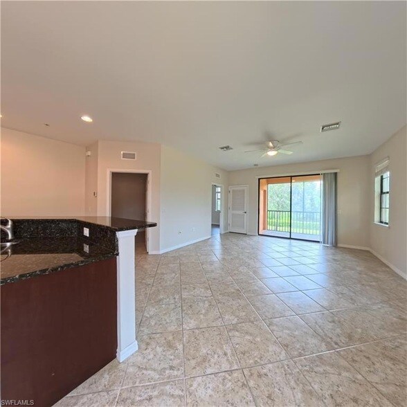Building Photo - 3772 Pino Vista Way