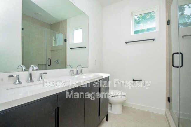 Building Photo - 4358 Clover St