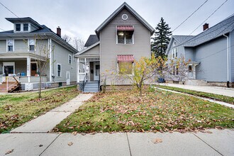 Building Photo - 735 Sexton St