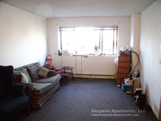 Building Photo - 226 Parker Hill Ave