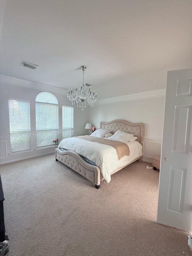 Building Photo - 6338 Big Oak Canyon Dr