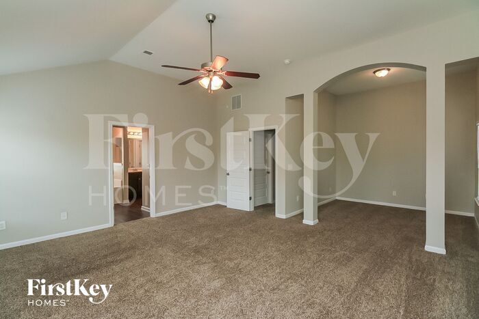 Building Photo - 4287 Sir Dixon Dr