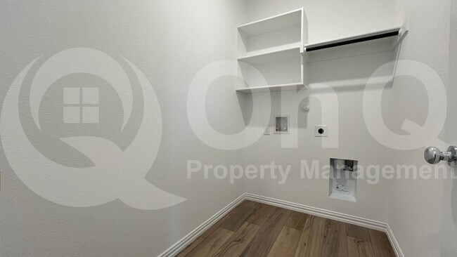 Building Photo - 1220 Ipkiss Ave