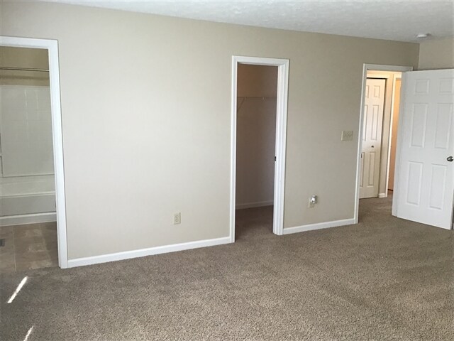 Building Photo - 5640 Rambling Dr