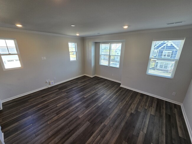 Building Photo - 6309 Truxton Ln