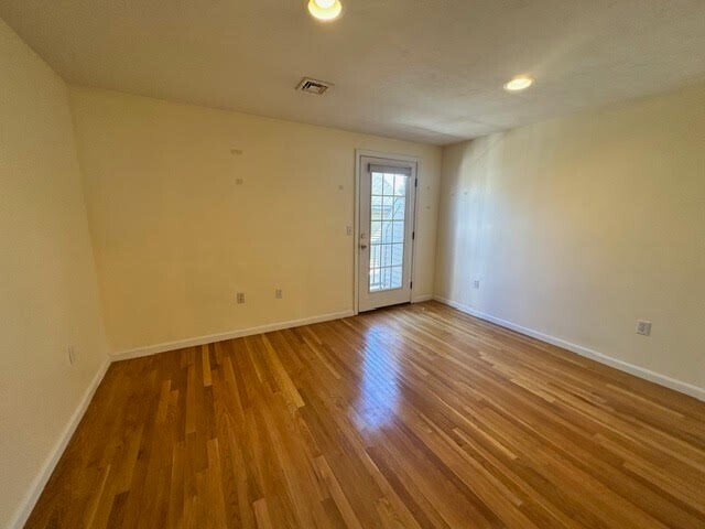 Building Photo - 47 Alder St