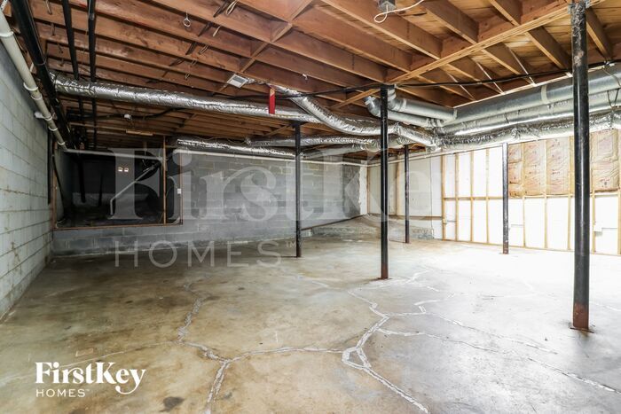 Building Photo - 5279 Santee St SW