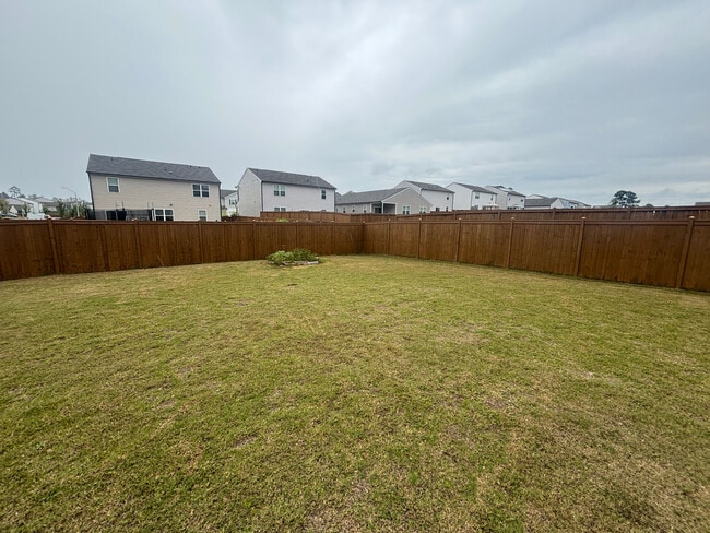 Building Photo - Room in House on Justice Union Ct