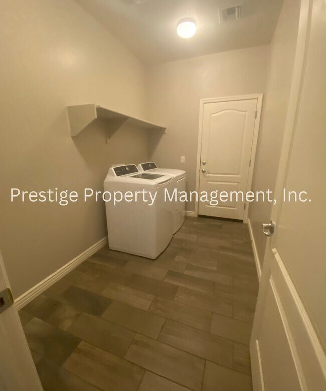 Building Photo - Northwest Home Checks In All The Boxes- Mu...