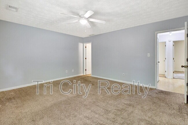 Building Photo - 110 Deer Chase