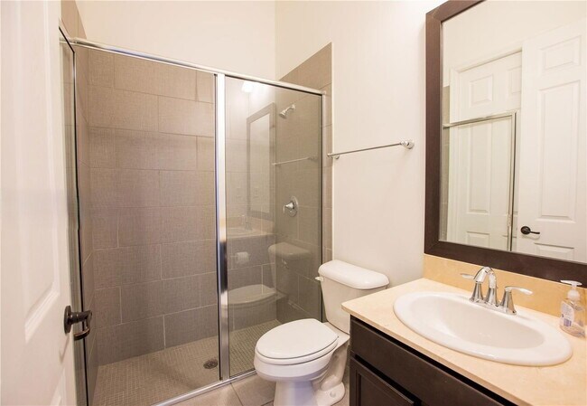 Building Photo - Northwest 82nd Drive, Pembroke Pines, FL 33024 - 4 BR 3 BA single-family home