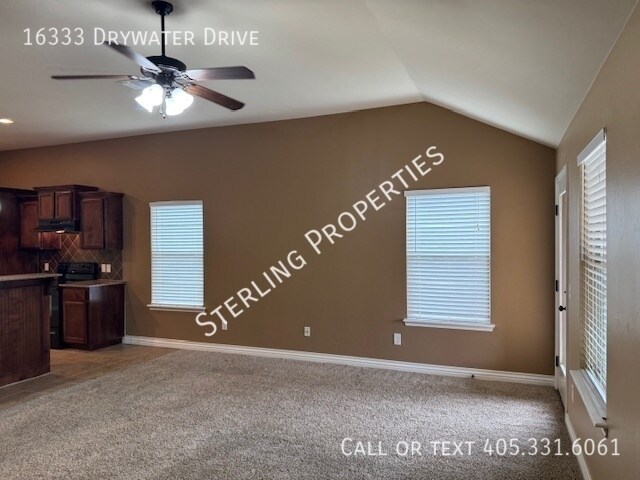 Building Photo - 16333 Drywater Dr