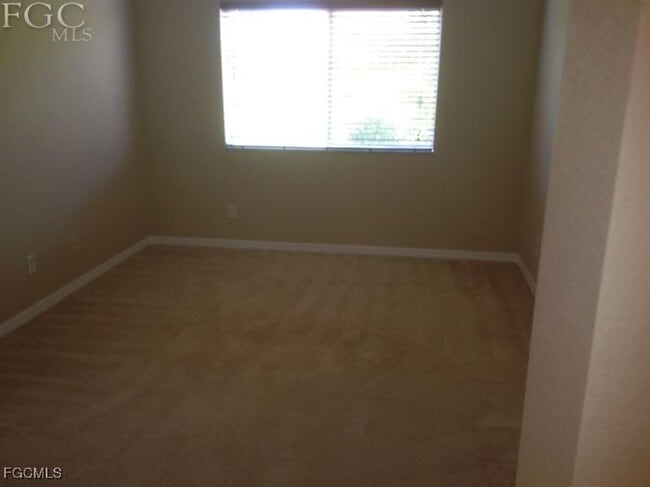 Building Photo - 10038 Chiana Cir