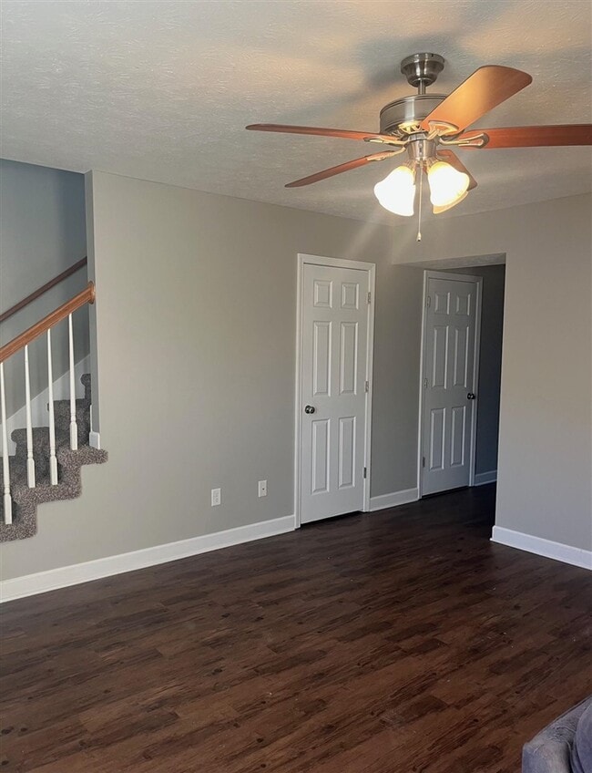 Building Photo - 279 Audley Ave