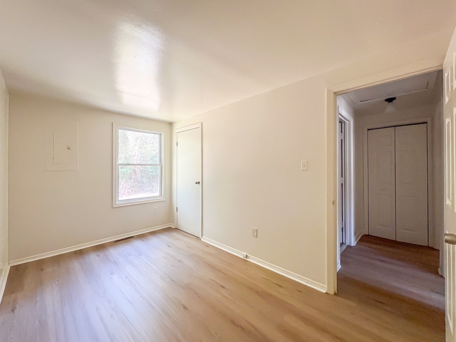 Building Photo - 39 Fox Hill Dr