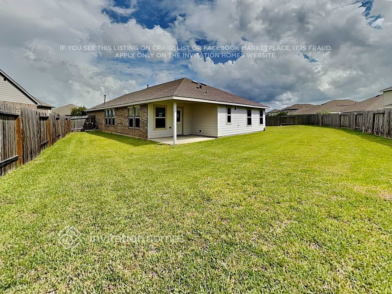Building Photo - 428 Pecan Landing Ln
