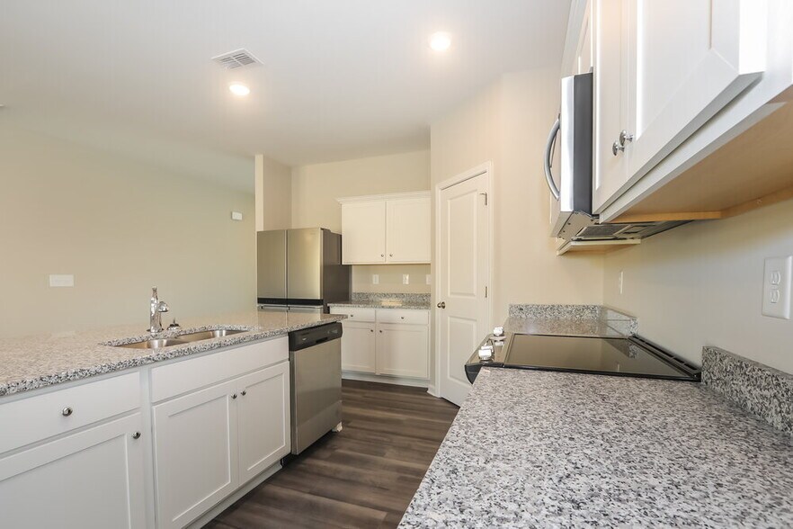 Building Photo - 3964 Kendrick Cir