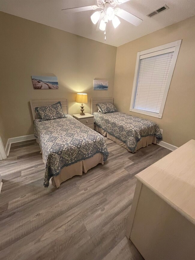 Building Photo - 702 Riverwalk Dr