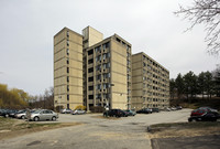 Building Photo - Lincoln Village