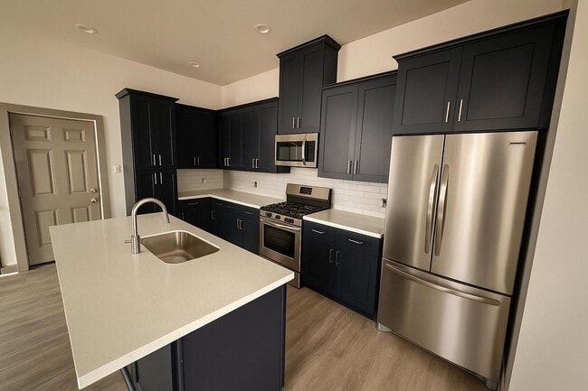 Building Photo - 10008 Hazelhurst Dr