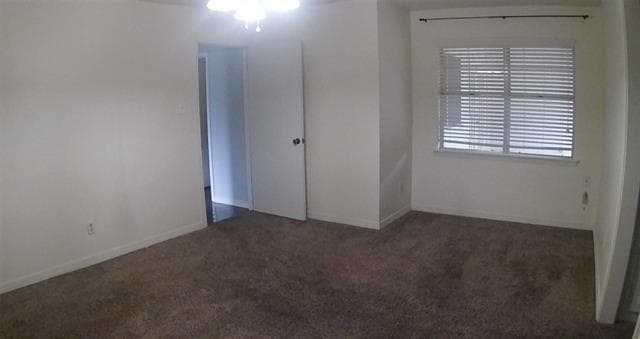 Building Photo - 601 Rock Hollow Dr