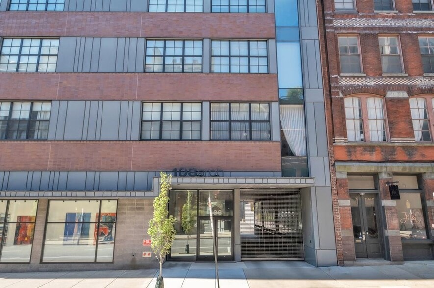 Building Photo - 108 Arch St