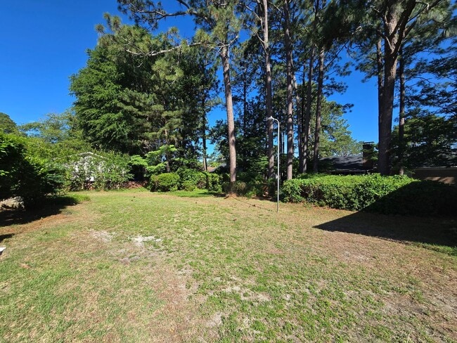 Building Photo - NEW LISTING!!!!!