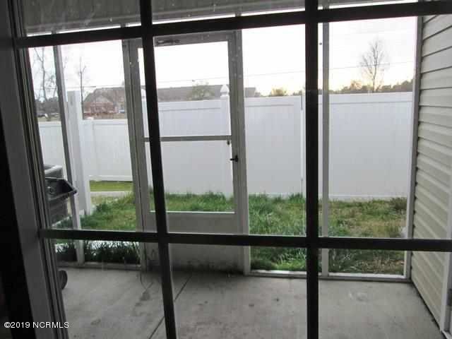Building Photo - 4003 Grandeur Ave
