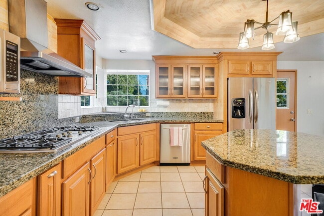 Building Photo - 3860 Cazador St