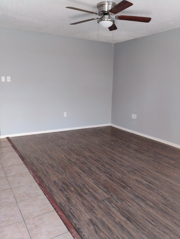 Building Photo - 1120 Sherron Ave