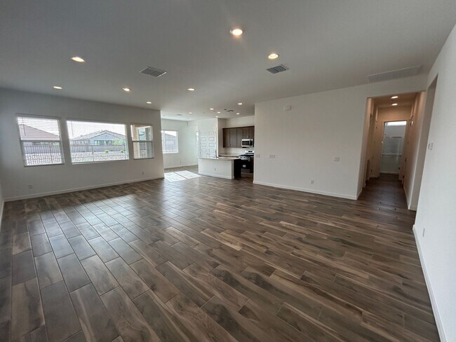 Building Photo - 25509 N 149th Ave