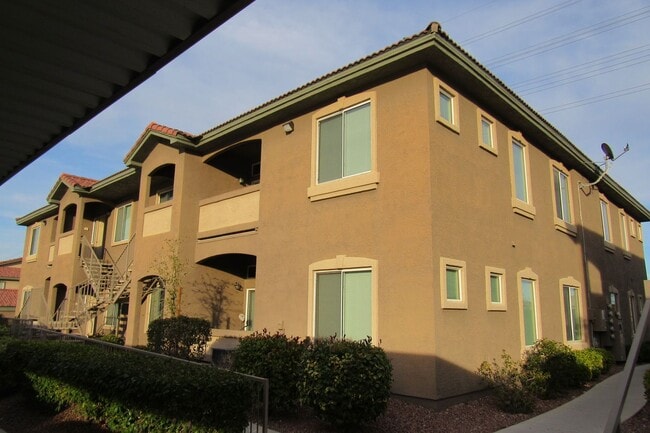 Primary Photo - Modern Condo in Gated Community! Coming So...