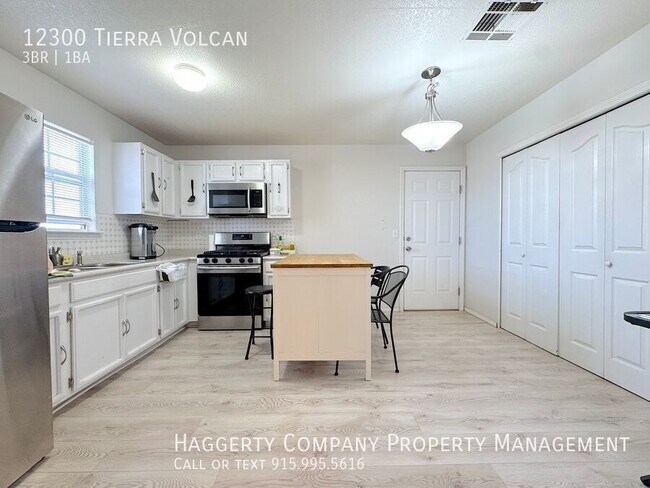Building Photo - 12300 Tierra Volcan Ave