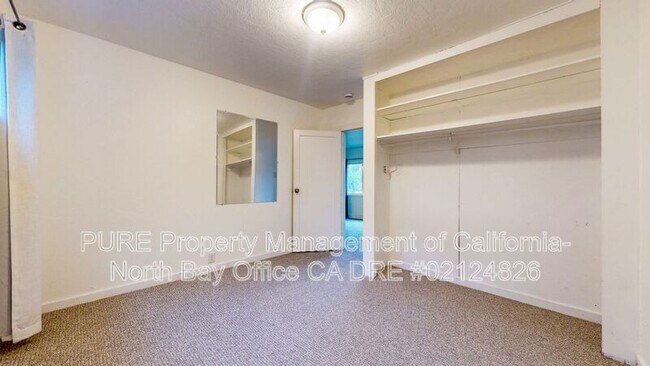 Building Photo - 3221 Acreage Ln