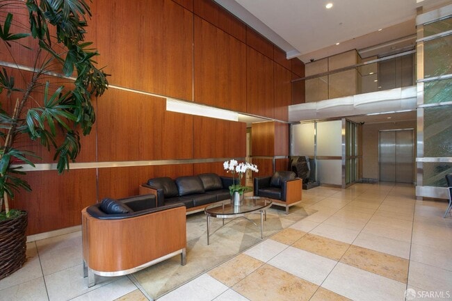 Building Photo - 400 Beale St