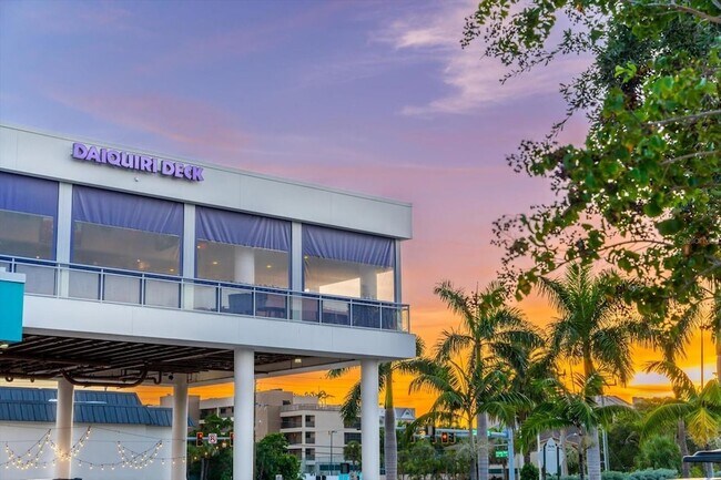 Building Photo - 6708 Sarasea Cir