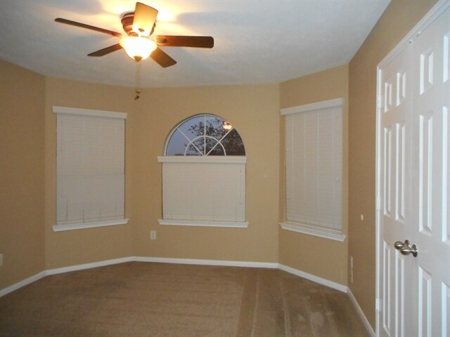 Building Photo - 8302 Hardy Elm St