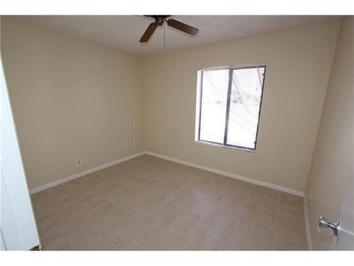 Building Photo - 5864 Strawberry Lakes Cir