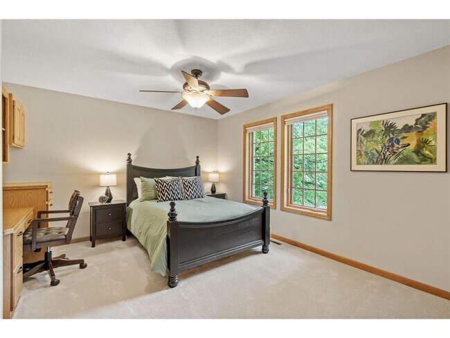 Building Photo - 6210 Deerwood Cir N