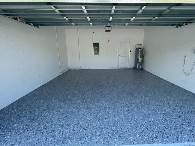 Building Photo - 16421 Fernridge St