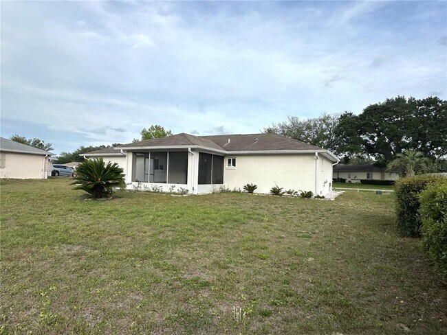 Building Photo - 10312 SW 61st Terrace Rd