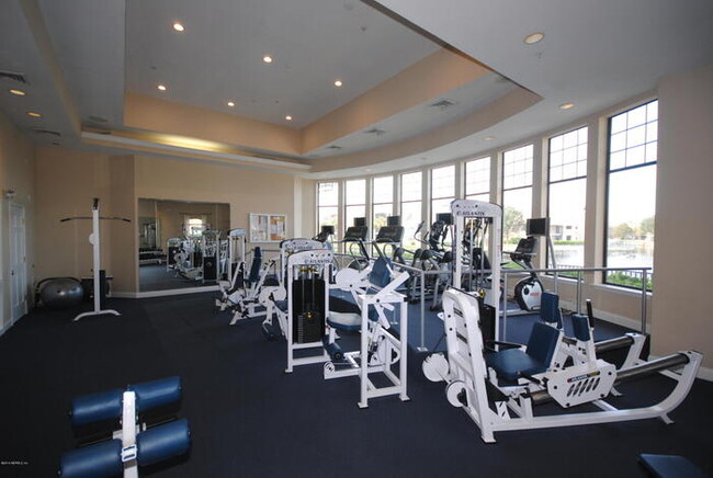 Building Photo - 800 Boardwalk Dr