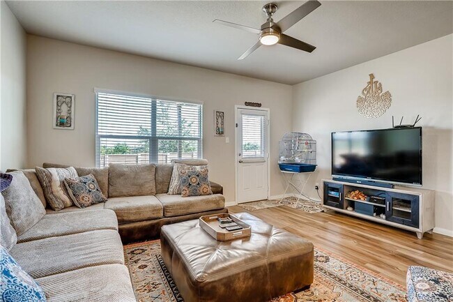 Building Photo - 5109 Winsbury Dr