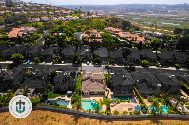 Building Photo - 15804 Caminito Cantaras