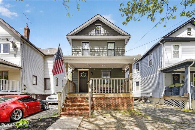 Building Photo - 1135 Asbury Ave
