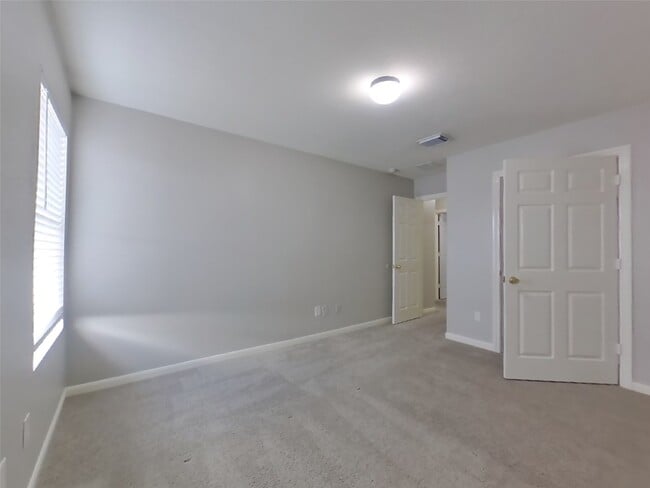 Building Photo - 19626 Beachy Ct