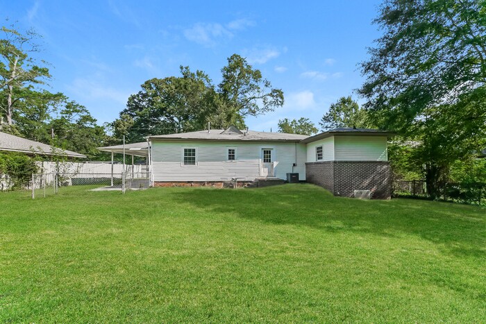 Building Photo - 1218 Cherokee Ave