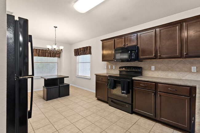 Building Photo - 5400 Birmingham Cir