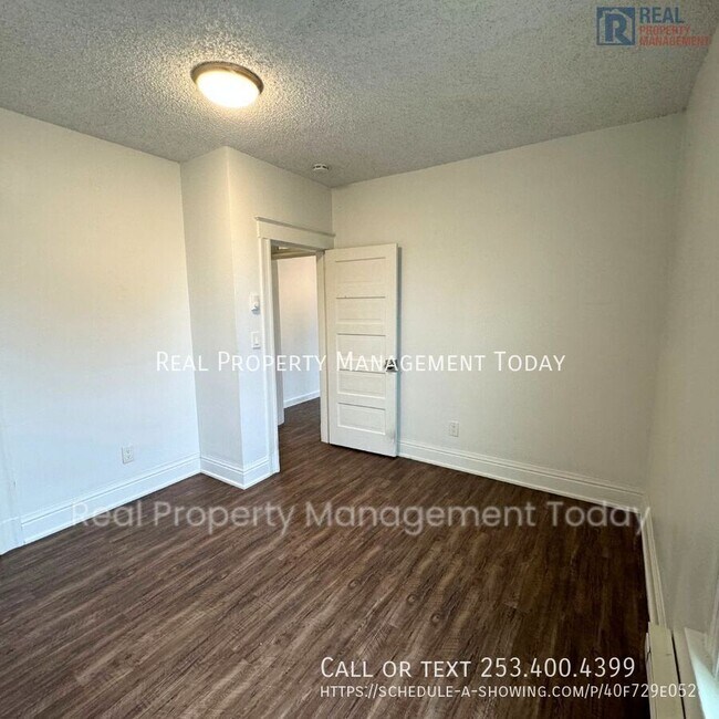 Building Photo - 621 S Sprague Ave