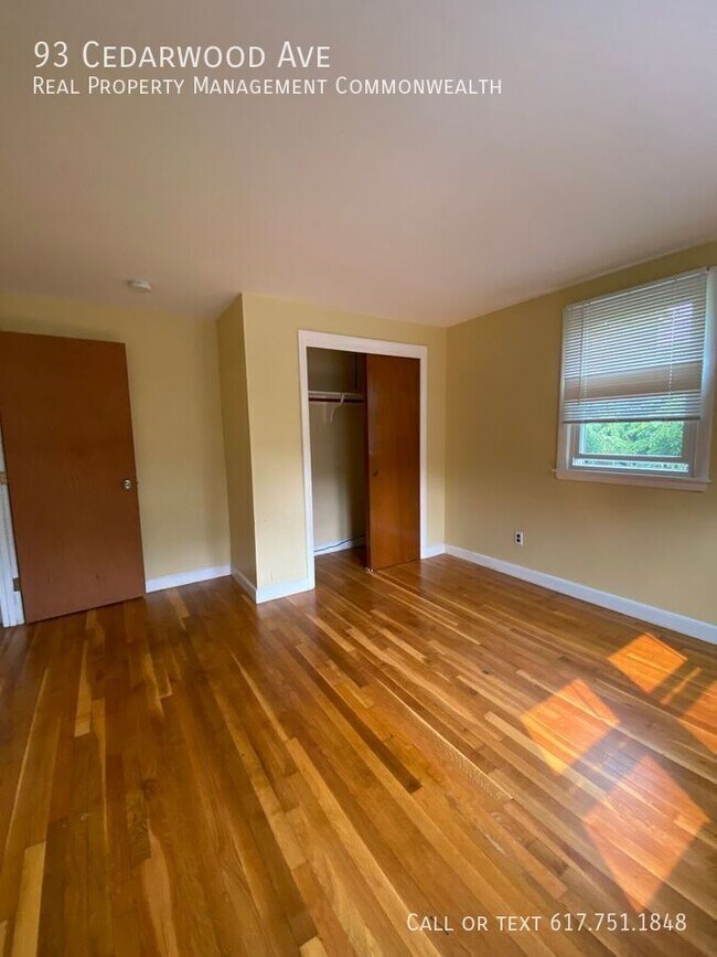 Building Photo - 93 Cedarwood Ave